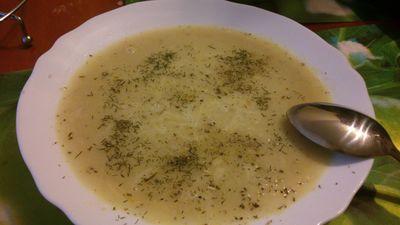 Serowo-cebulowa zupa