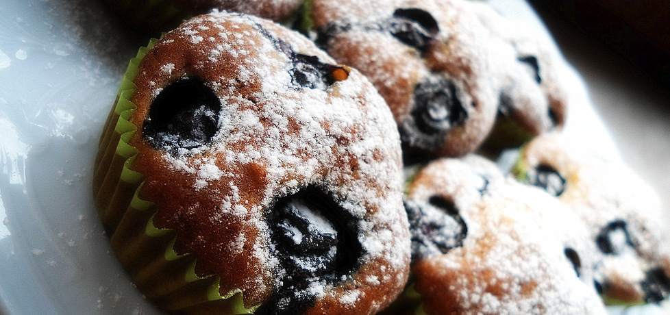 Muffinki migdałowe z borówkami amerykańskimi (autor: klausia ...