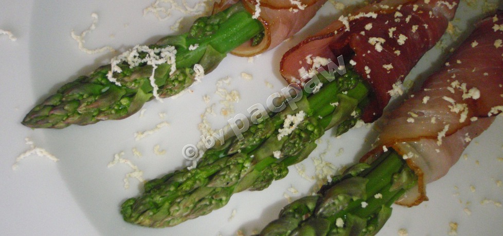 Szparagi grillowane w otulinie szwarcwaldzkiej (autor: pacpaw ...