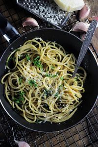 Spaghetti agio olio e peperoncino – spaghetti z oliwą i ...