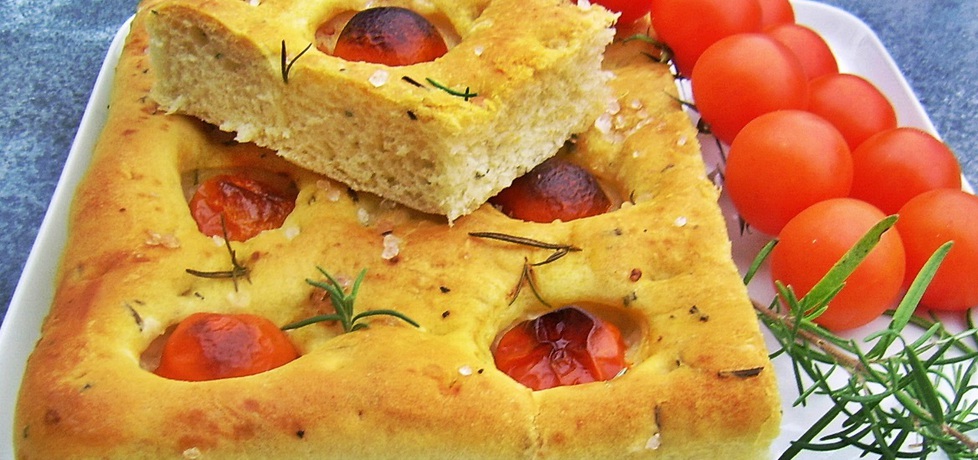 Włoski chlebek z rozmarynem i pomidorkami koktajlowymi (autor ...