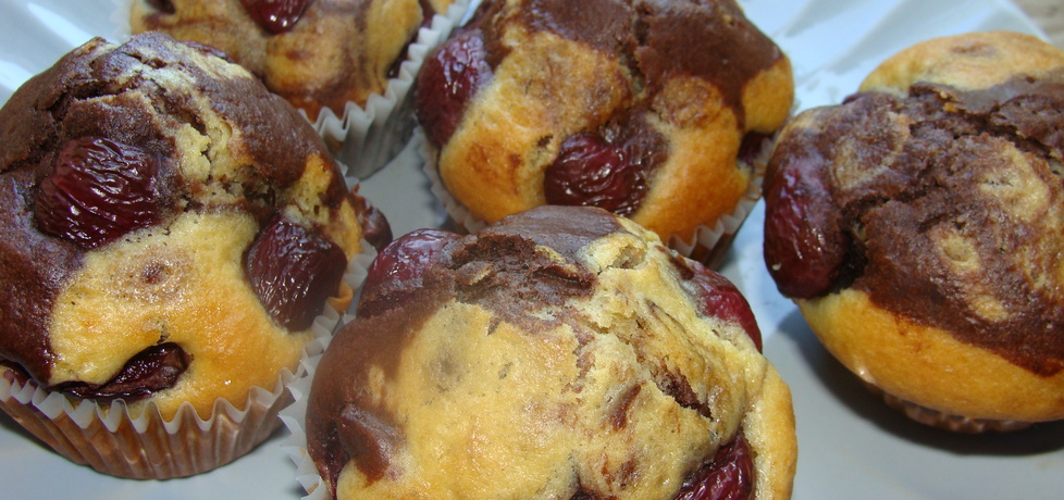 Muffiny z czereśniami (autor: paulina2157)