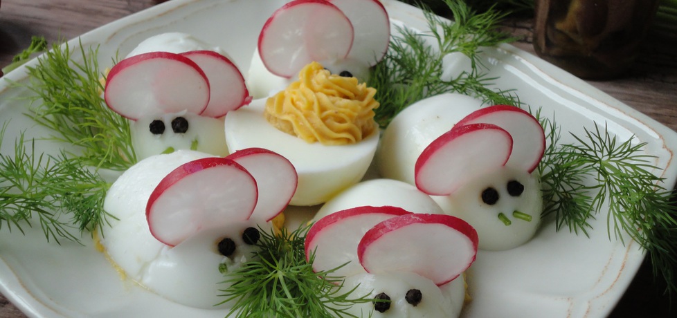 Myszki  jajka faszerowane anchois (autor: klorus)