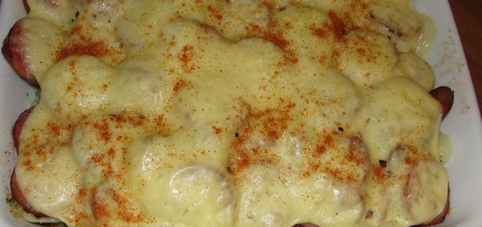 Zapiekanka z cebulą i kiełbasą na ziemniakach (autor: alaaa ...