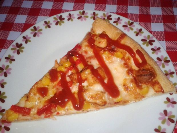 Przepis  pizza z kurczakiem i kukurydzą przepis
