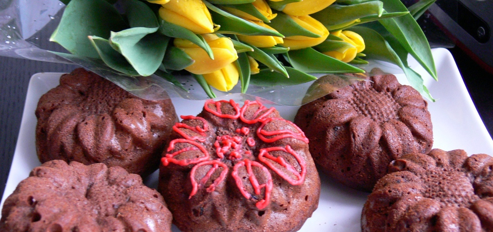 Kwiatuszki brownie z rodzynkami i żurawiną (autor: bernadettap ...