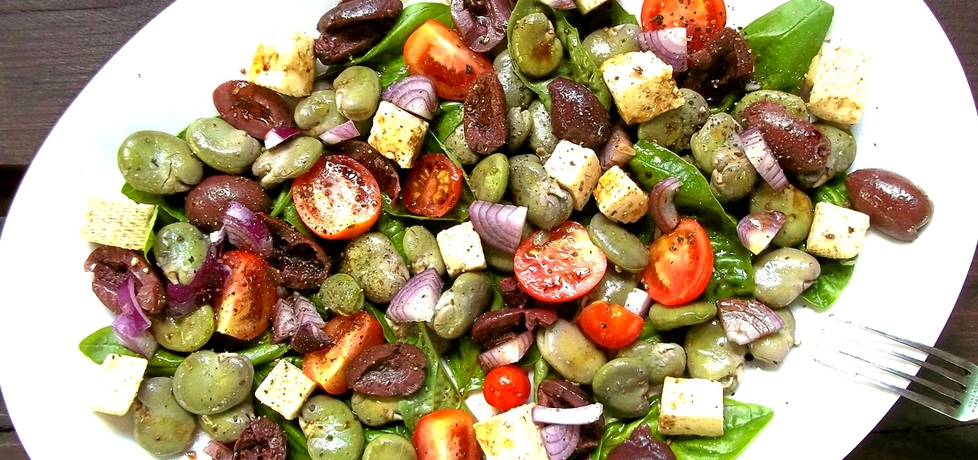 Salatka z bobem i tofu (autor: caralajna)