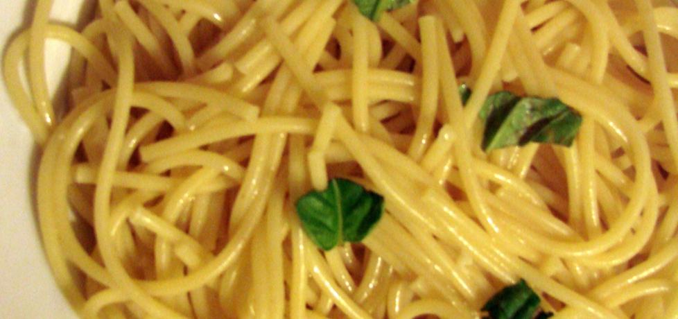 Spaghetti z bazylią i pecorino (autor: iwka)