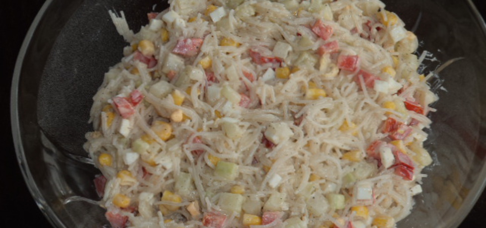 Sałatka z makaronu ryżowego (autor: rybciia)