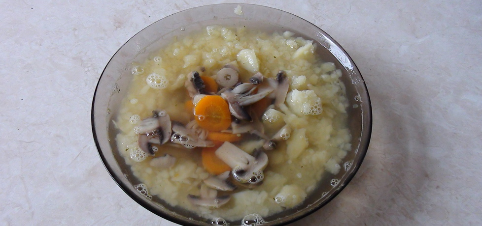 Zupa pieczarkowa z wkładką ziemniaków (autor: kasnaj ...