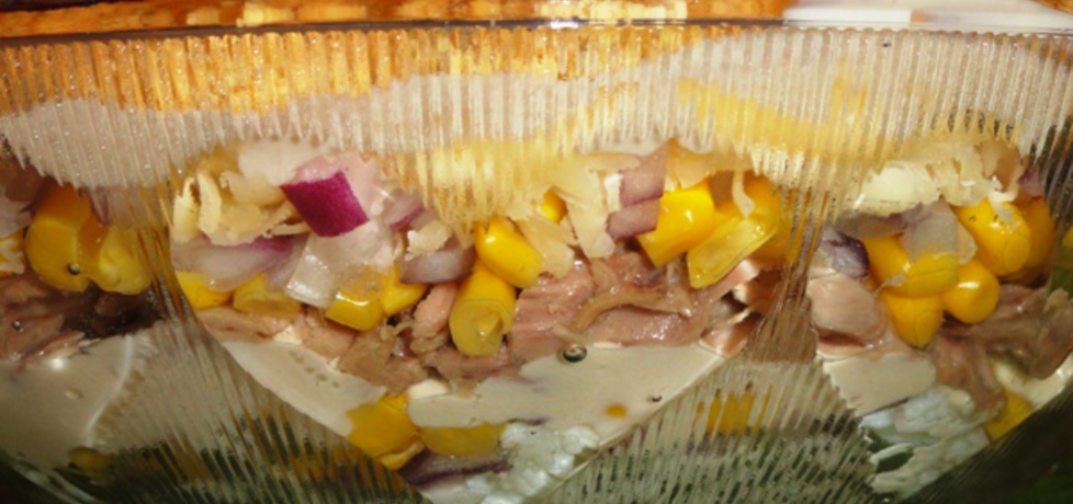 Warstwowa sałatka z tuńczykiem (autor: joanna30)