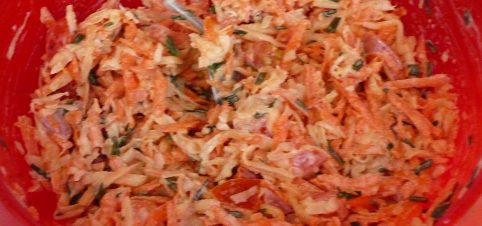 Sałatka z selerem i marchewką (autor: gosia4747)
