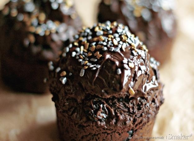 Muffiny z czekoladą i wiśniami