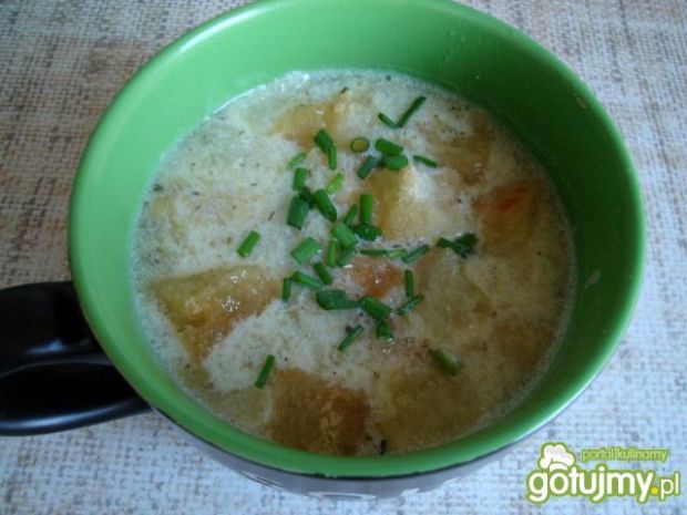 Zupa czosnkowa  najlepsze przepisy kulinarne