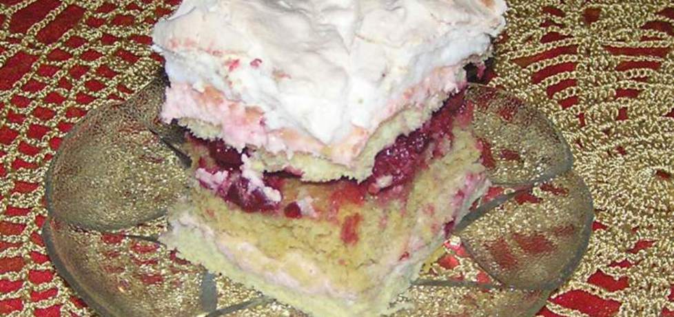 Ciasto z wisniami i bezą (autor: magdalenamadija)