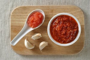 Sos pomidorowy  prosty przepis i składniki