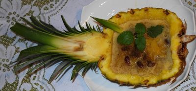 Pikantna zupa z ananasa