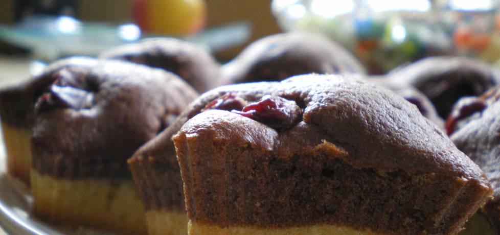 Dwukolorowe muffiny z wiśniami (autor: dziewczynazkodeksem ...