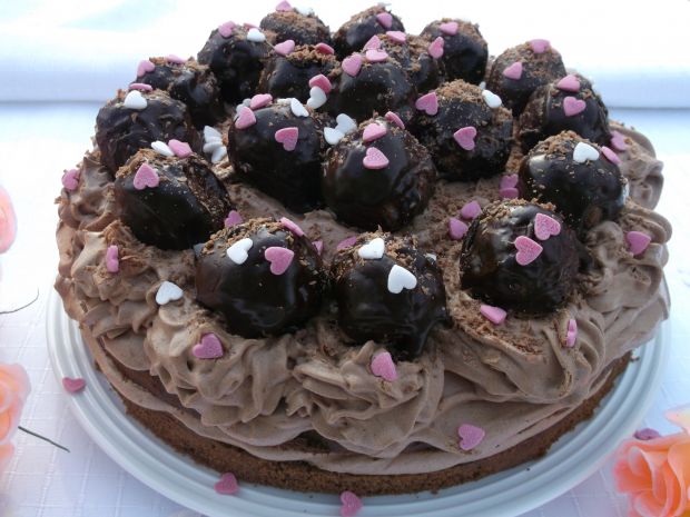 Przepis  czekoladowy tort urodzinowy przepis