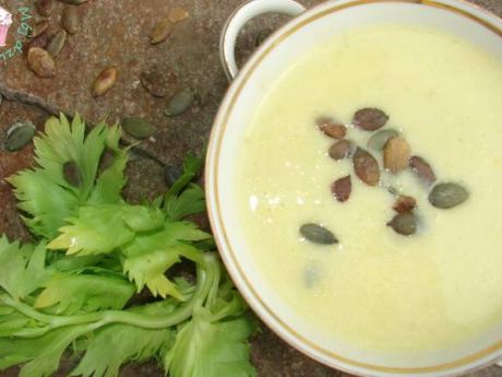 Zupy: zupa krem z selera naciowego