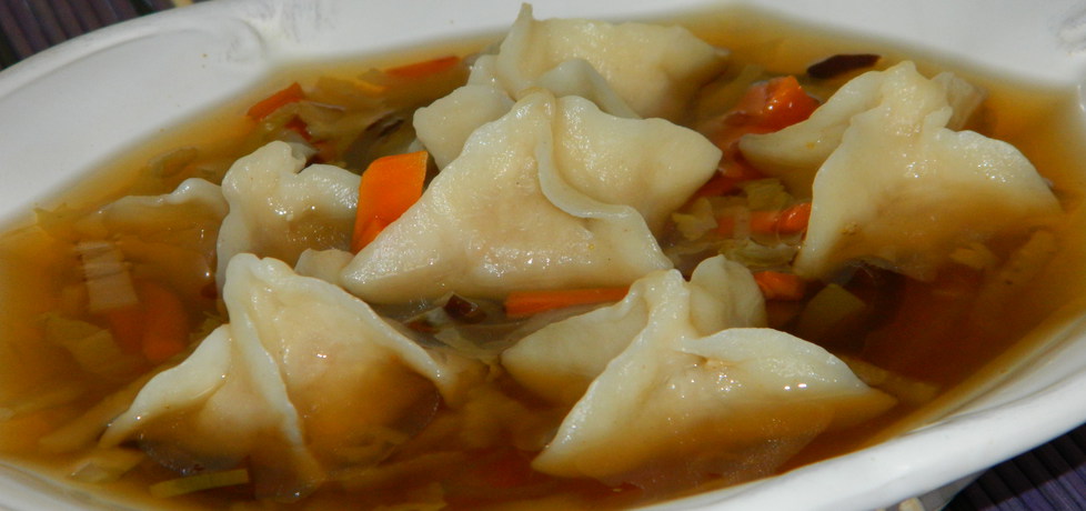 Zupa chińska z pierożkami (autor: czarrna)