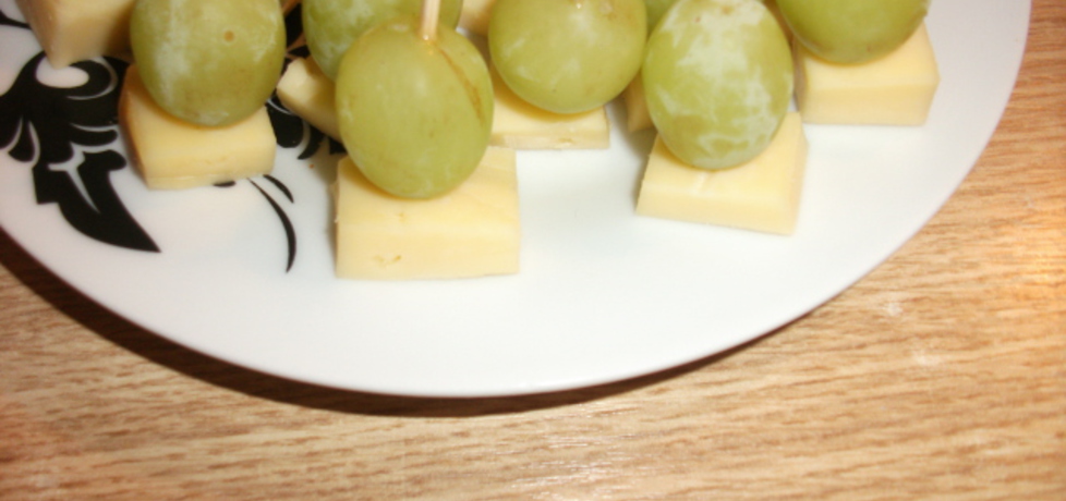 Koreczki winogronowo serowe (autor: rafal10)