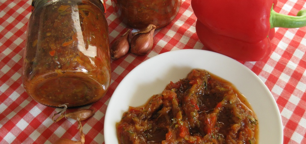 Pomidorowy sos z cukinii, papryki i cebuli (autor: kasienka23 ...