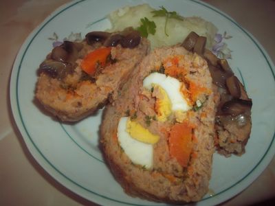 Rolada z jajkiem i marchewką