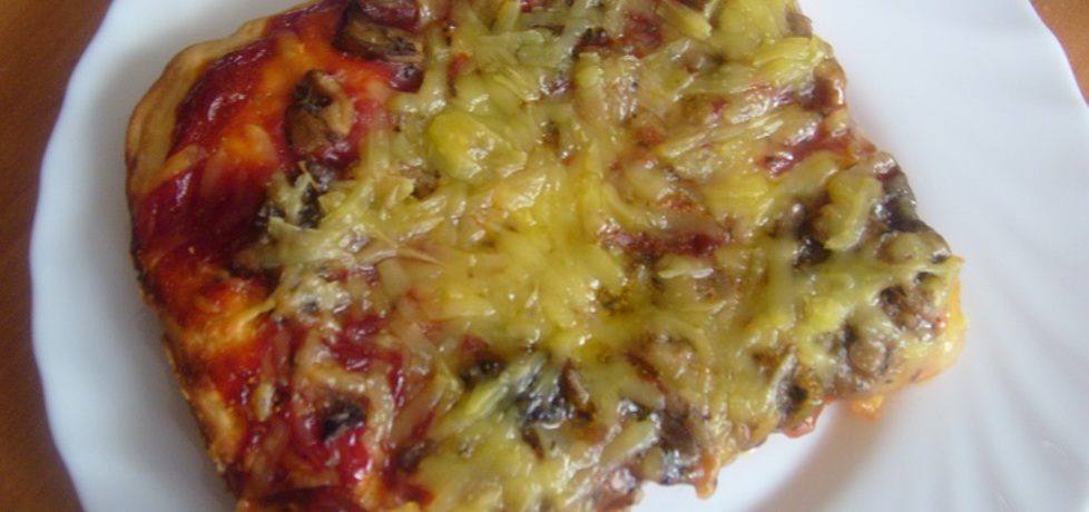 Pizza z farszem grzybowym (autor: krzysztof15)