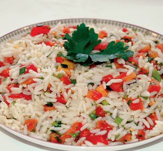 Sałatka ryżowa z ziołami