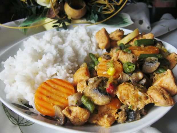 Przepis  kurczak z ryżem i warzywami przepis