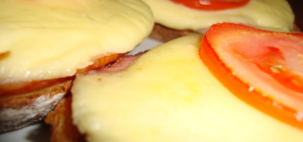Grzanki z serem, szynką i pomidorem (autor: bami)