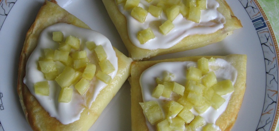 Naleśniki z serem, śmietaną i ananasem (autor: ania321 ...