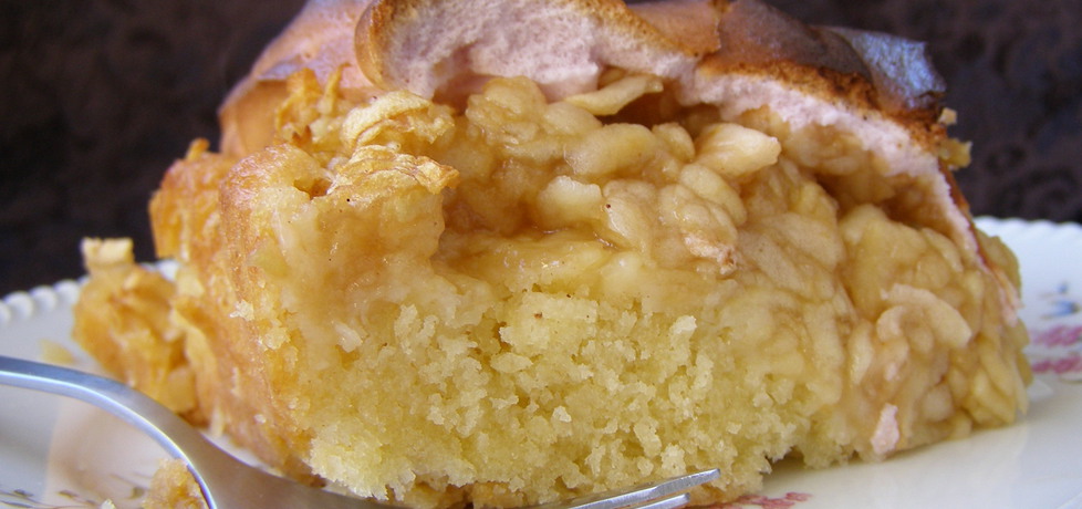 Pyszne ciasto jabłkowe z pianką ... (autor: w-mojej