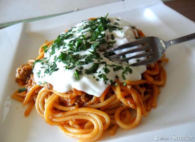 Spaghetti z sosem serowym pudliszki