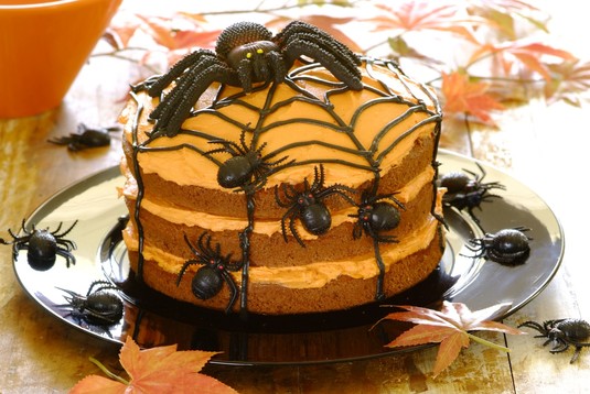 Tort pająk na halloween