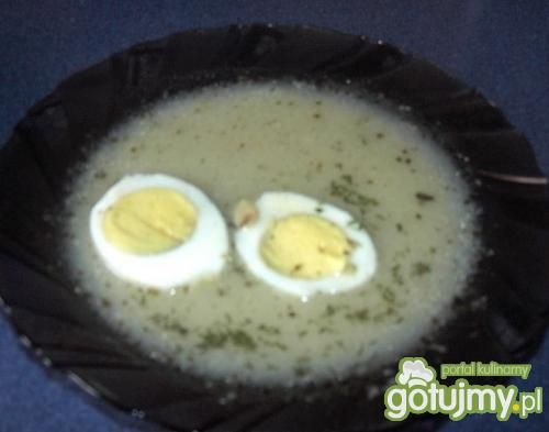 Bardzo smaczne: żurek z jajkiem. gotujmy.pl