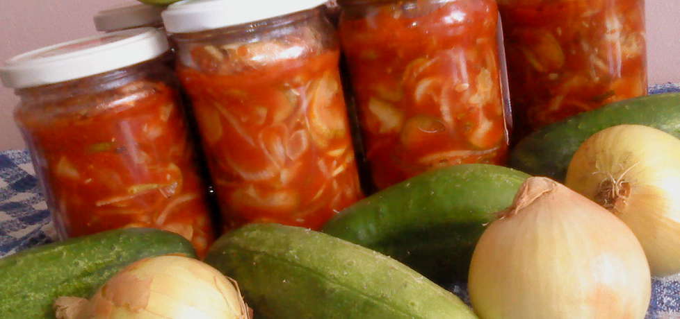 Sałatka ogórkowa z koncentratem pomidorowym na zimę (autor ...