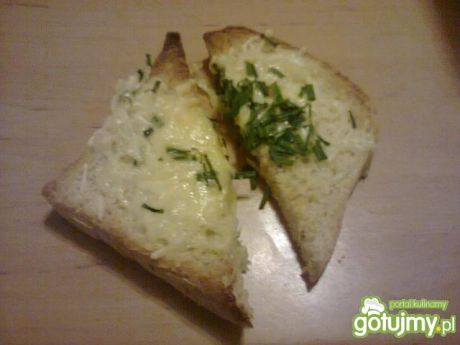 Przepis  tosty z serem i szczypiorkiem przepis