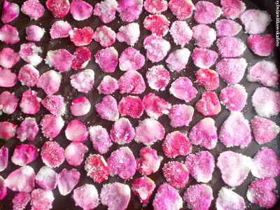 Karmelizowane płatki róży