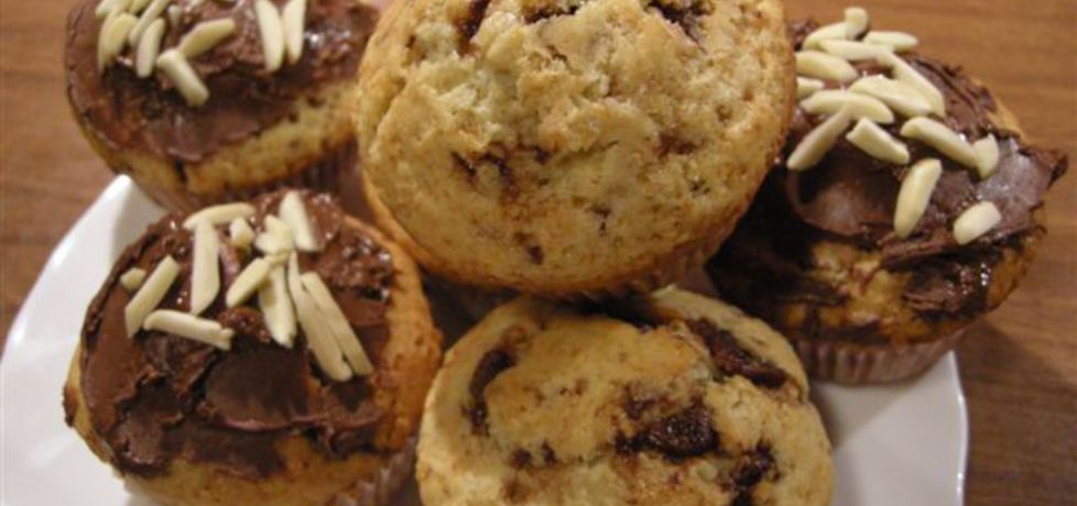 Muffinki śmietankowe z czekoladą mleczną (autor: aida ...