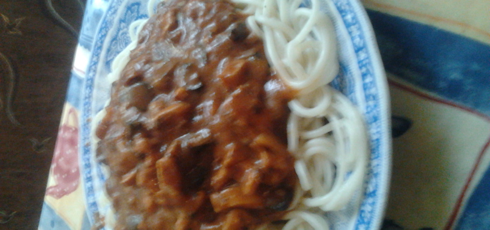 Makaron spaghetti z sosem (autor: joanna16)