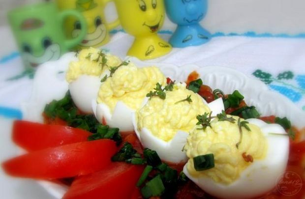 Przepis  faszerowane jajeczka w sosie słodko
