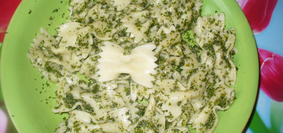 Kokardki z zielonym pesto (autor: jagoda5913)