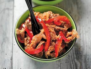 Wołowina z papryką po chińsku  prosty przepis i składniki