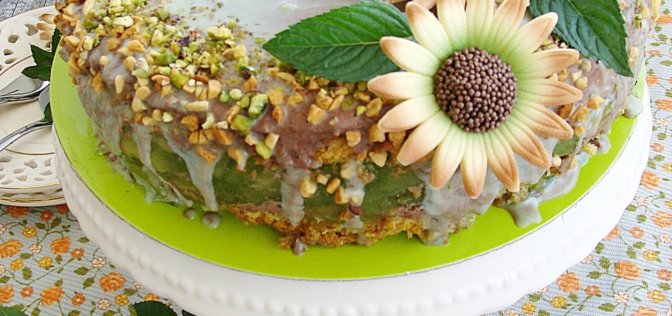 Tort pistacjowo-jabłkowo