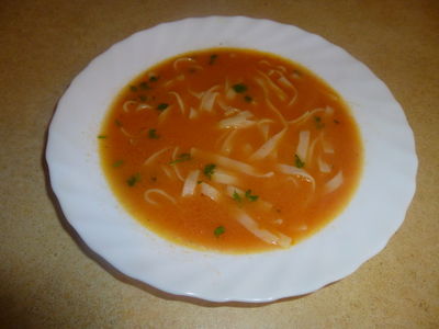 Zupa pomidorowa z makaronem