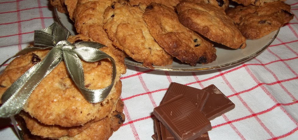 Kruche ciasteczka z cynamonem, żurawiną i czekoladą (autor ...
