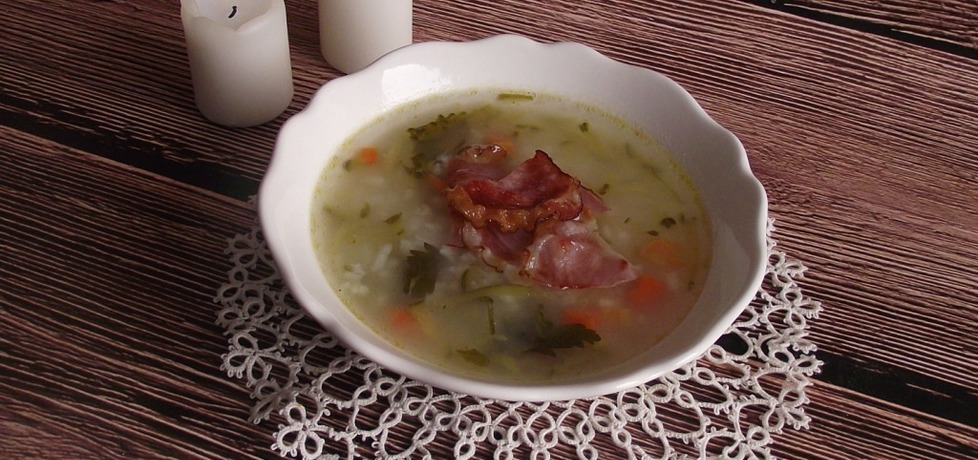 Ryżowa zupa ogórkowa z chipsami serrano (autor: konczi ...