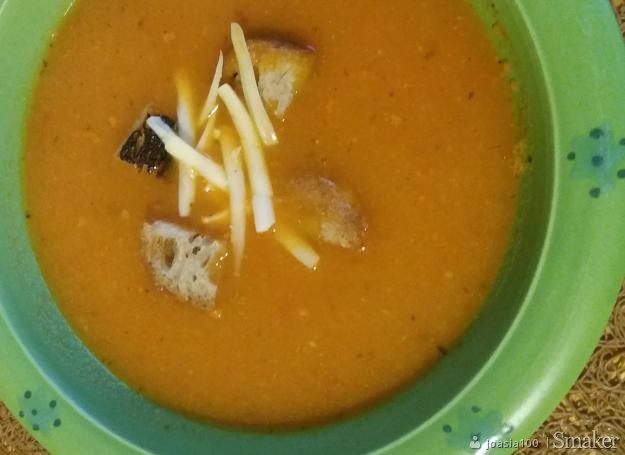 Rozgrzewająca zupa-krem z papryki